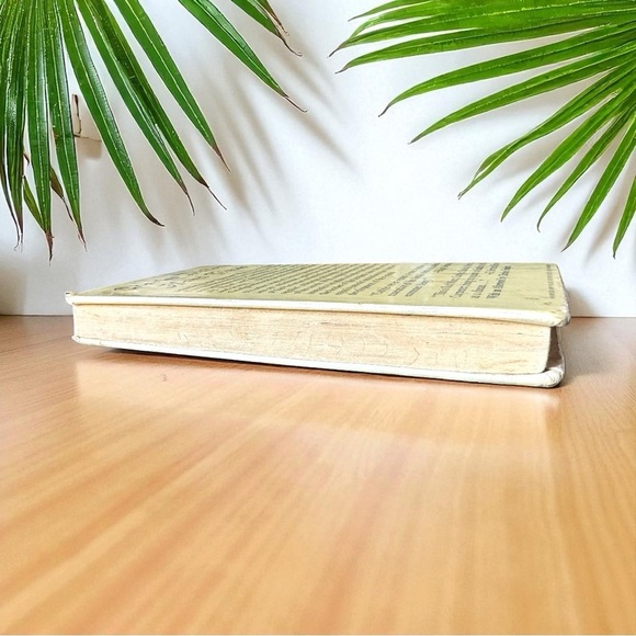 Vintage 1961 Hard Times by Charles Dickens – Signet Classic #451 – Hardcover - Picture 4 of 12